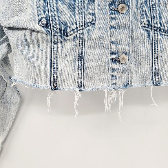 FOREVER 21 Blue Acid Washed Cropped Raw Hem Denim Jean Jacket Women's Size S - Picture 4 of 6
